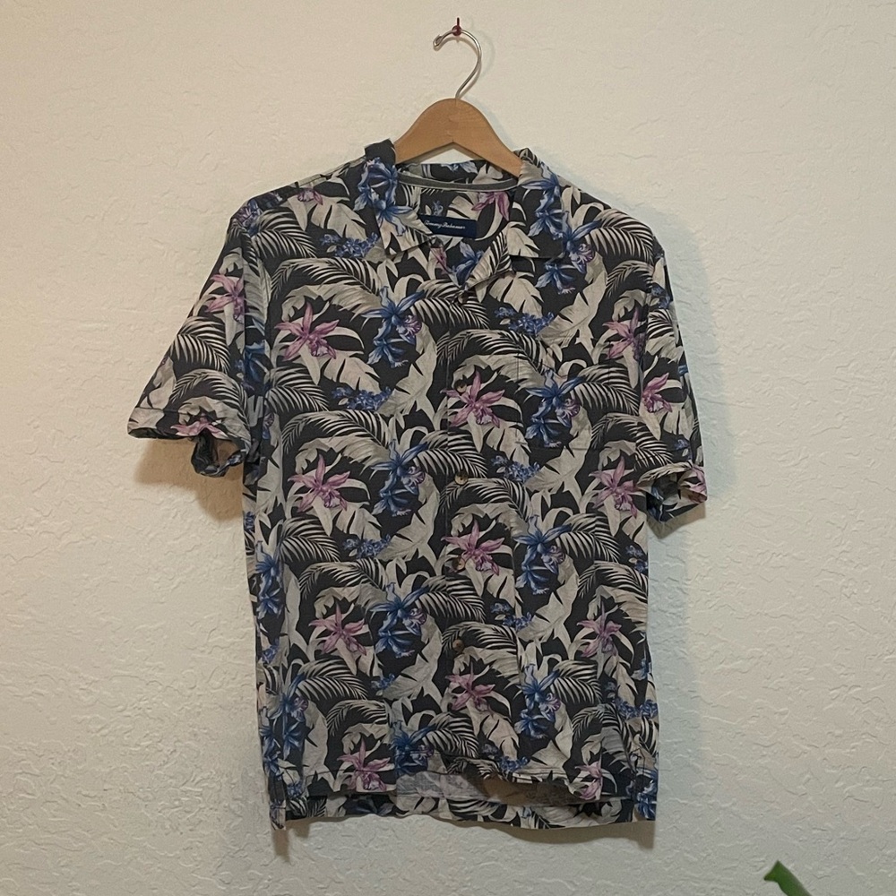 Tommy Bahama Blue and Purple Floral Men's Shirt